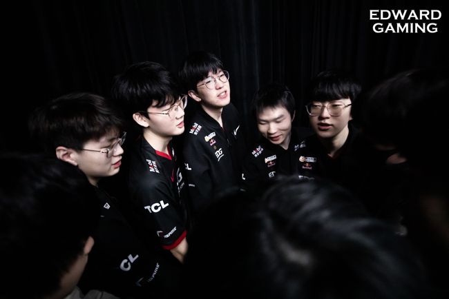 吸引了无数 吸引了无数