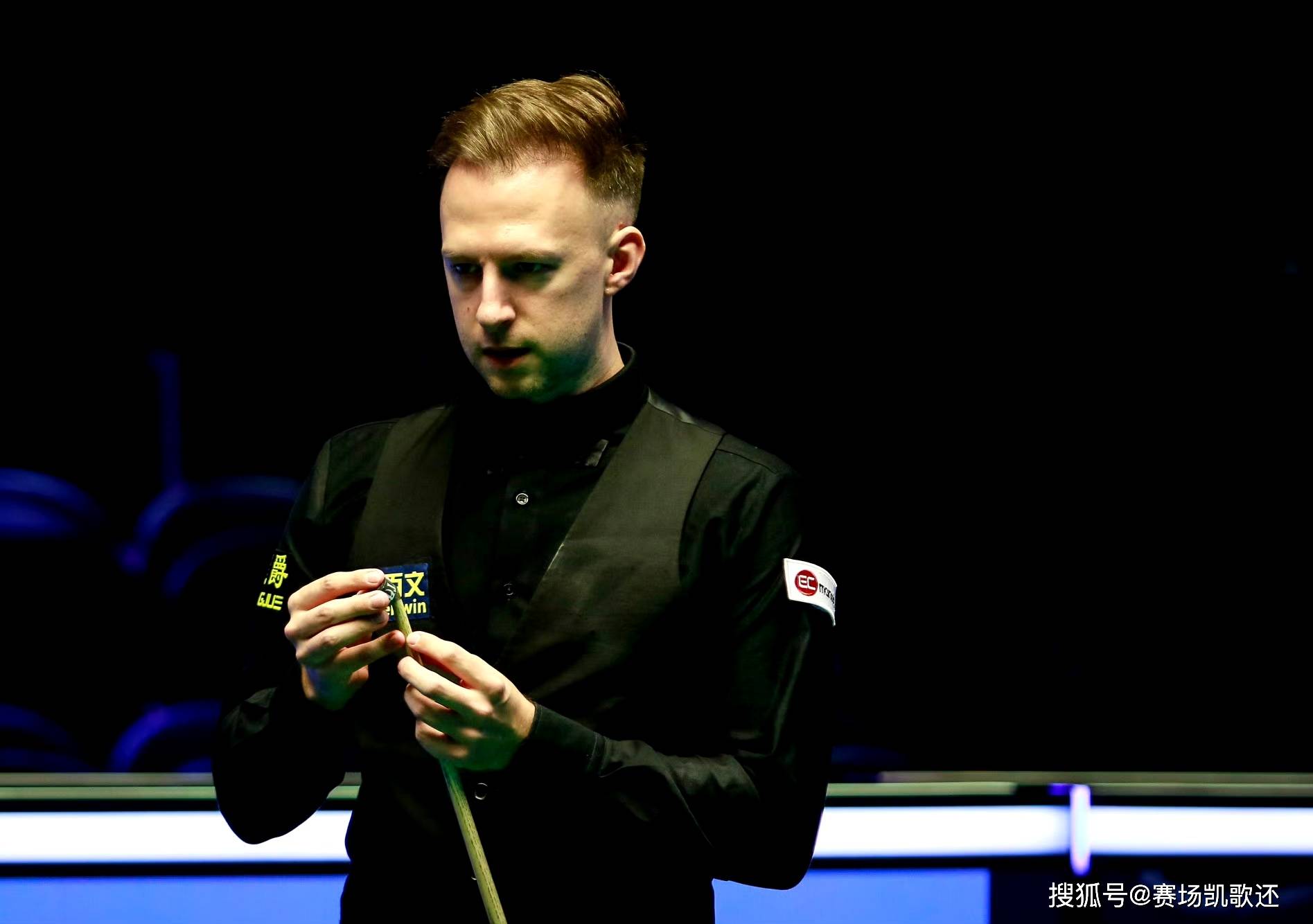 线也因为顶 线也因为顶