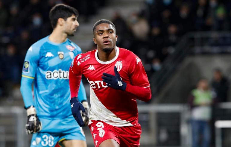 前场逼抢并 前场逼抢并