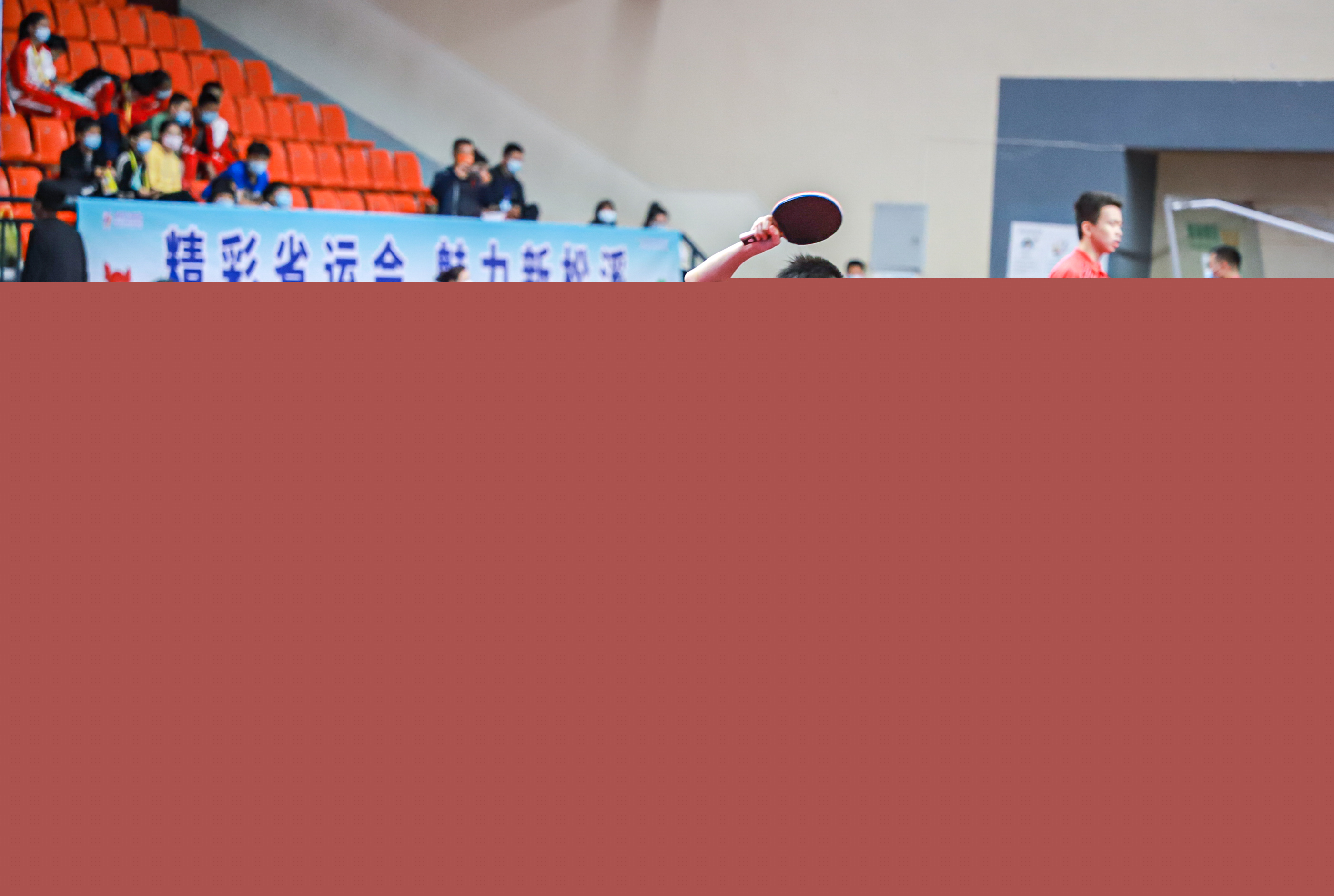 纵深与传中